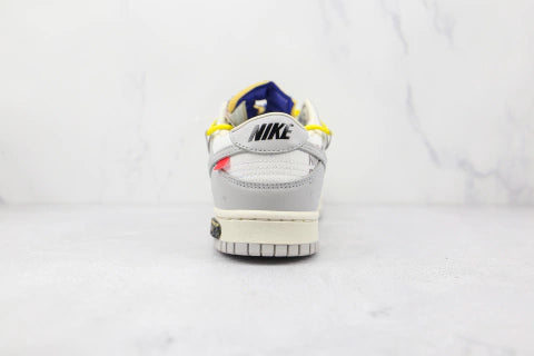 Off-White x Nike Dunk Low Lot 27 of 50